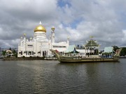 144  Sultan Omar Ali Saifuddien Mosque.JPG
